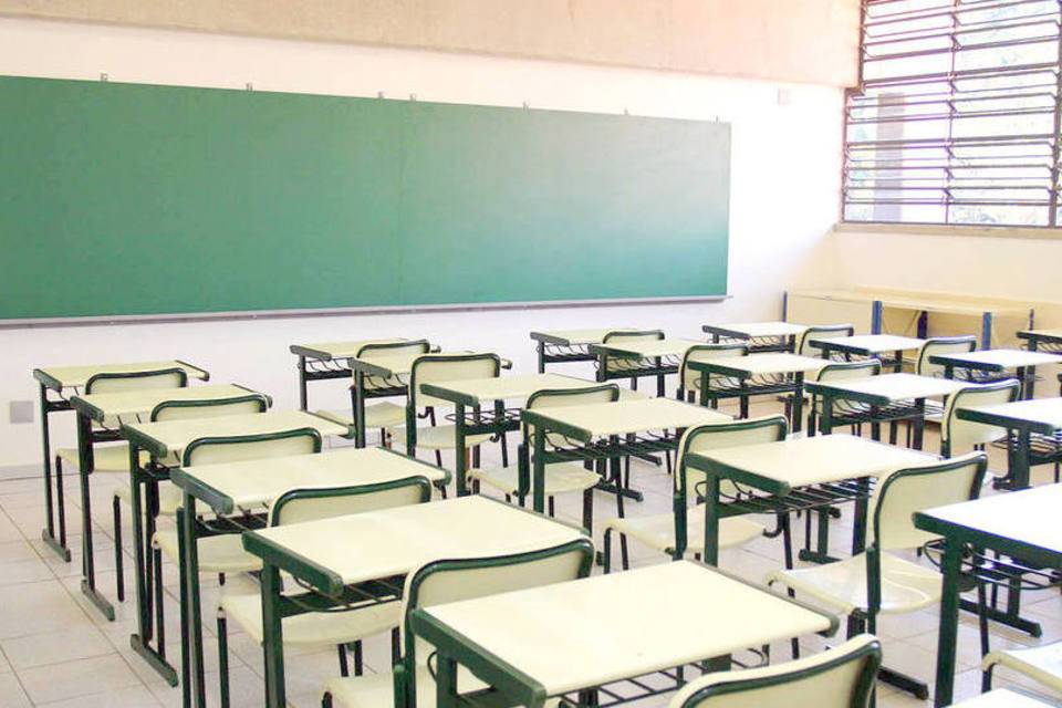 Canoas suspende aulas na rede municipal na tarde desta quinta-feira, 26