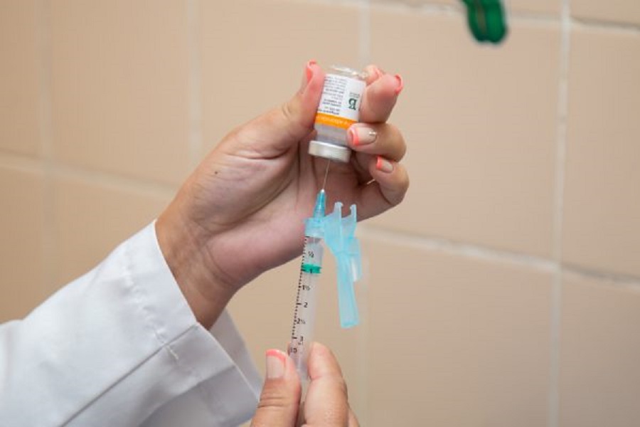 Vacinação contra Influenza, Covid e antitetânica são realizados em supermercado em Canoas