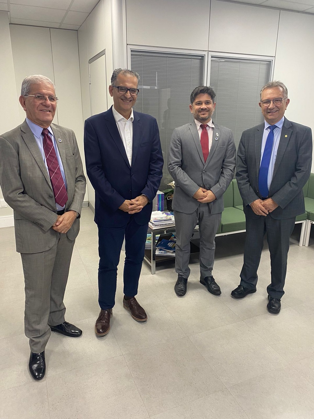 Jairo Jorge encontra Busato em Brasília e trata de recursos para saúde de Canoas - Ministério da Saúde