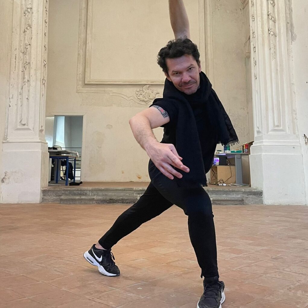 Coreógrafo e artista plástica canoenses se apresentam em palco da Grécia em comemoração ao Congresso Mundial de Dança da Unesco