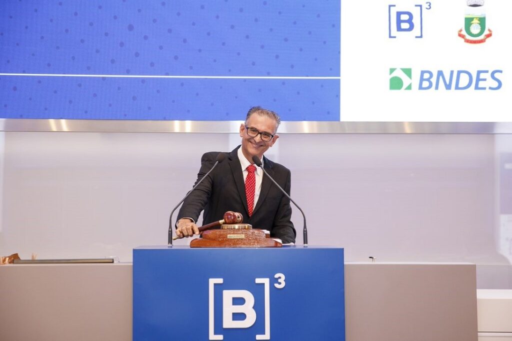 Termo de homologação da licitação da PPP de Iluminação Pública é assinado