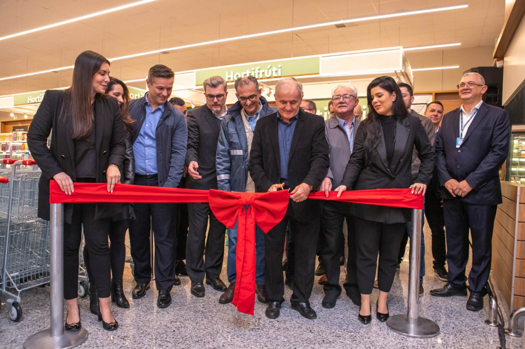 Inaugurada unidade do Rissul no bairro Niterói, em Canoas, na presença de executivos e autoridades - Foto: Cassius Souza