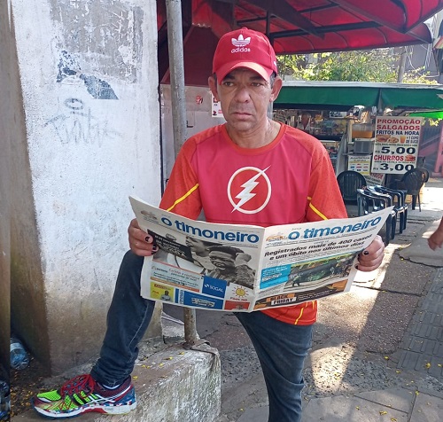 Editorial: O Timoneiro: 57 anos de coragem - Obrigado aos 350 mil canoenses!