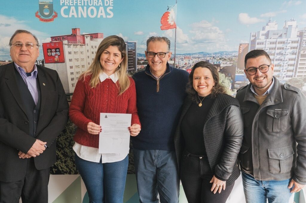 Dentista Caroline Schirmer é a nova diretora da Fundação Municipal de Saúde de Canoas  