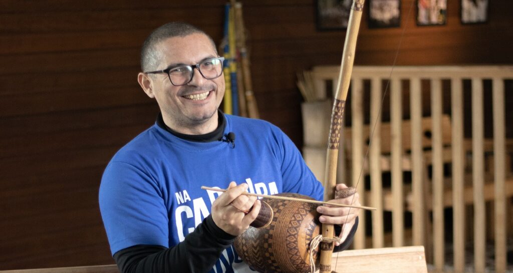 Mestre Leandro - Capoeira Canoas