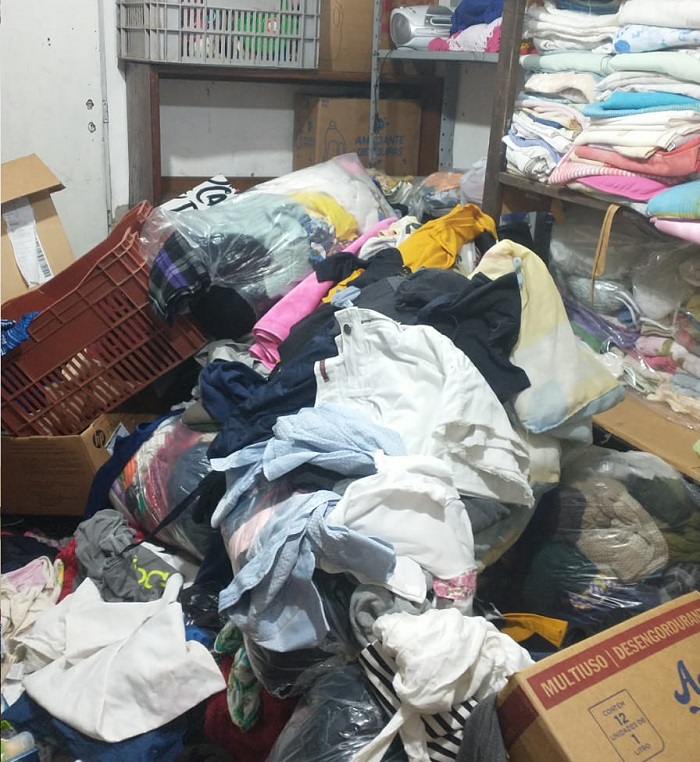 Roupas reviradas/Divulgação