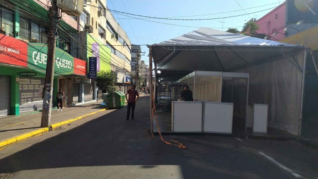 Feira do Dia dos Pais da Economia Solidária já tem 25 estantes montados no Centro de Canoas