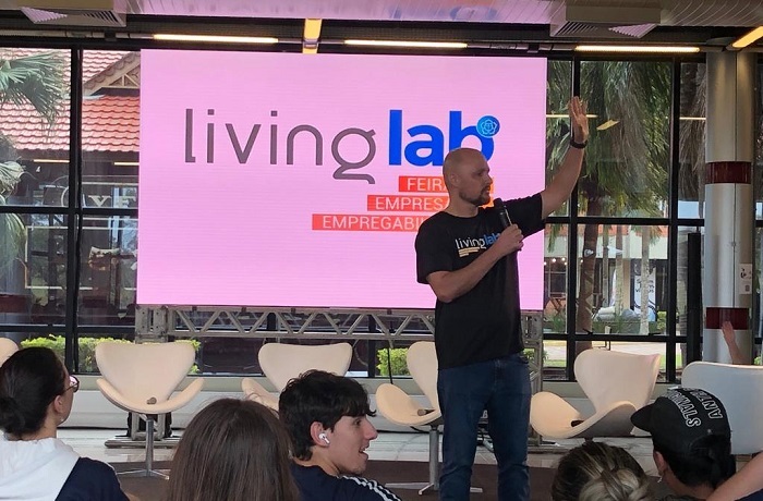 Painel com o professor Daniel Garlipp - Foto: Simone Dutra/O Timoneiro