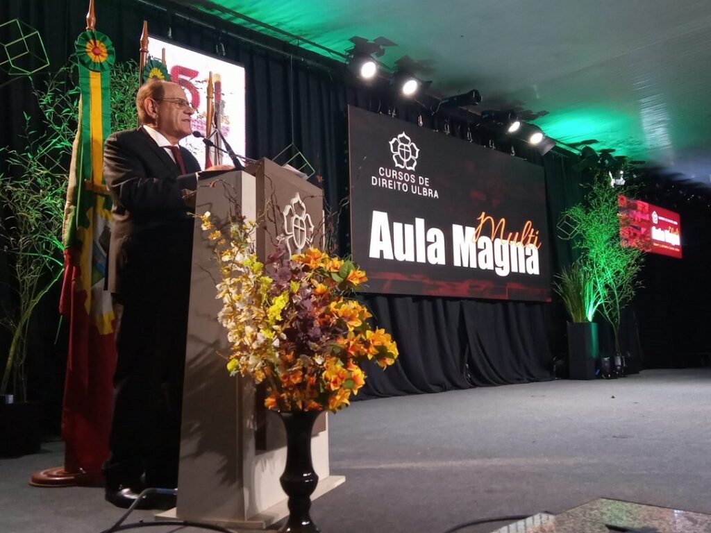 Direito da Ulbra premia 12 estudantes em "Histórias que Inspiram"