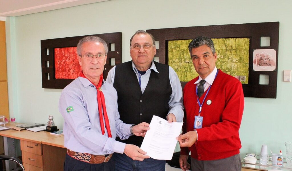 HOSPITAL UNIVERSITÁRIO: Vereador doa R$ 300 mil para recuperar aparelhos de endoscopia furtados por dupla em maio