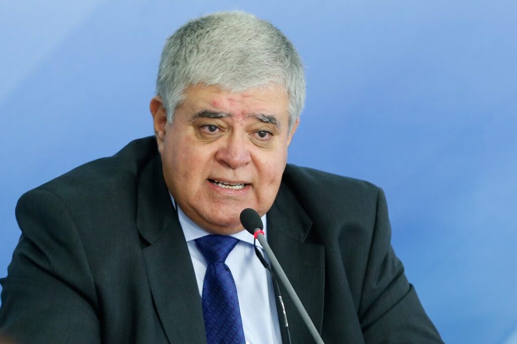 Palmas para um derrotado (por Carlos Marun- Ex-Ministro de Estado)