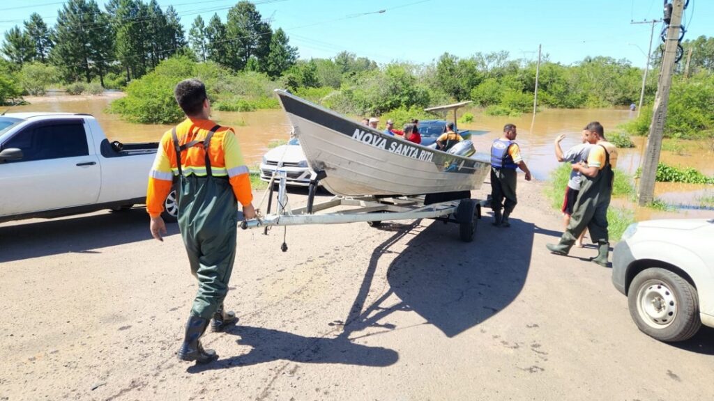 NOVA SANTA RITA: Cheia histórica do Rio Caí ultrapassa sete metros no município e atinge residências