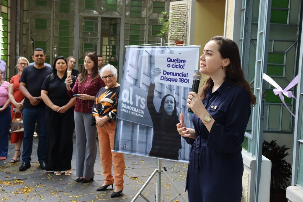 Conscientização contra a Violência à Mulher ganha exposição em Canoas