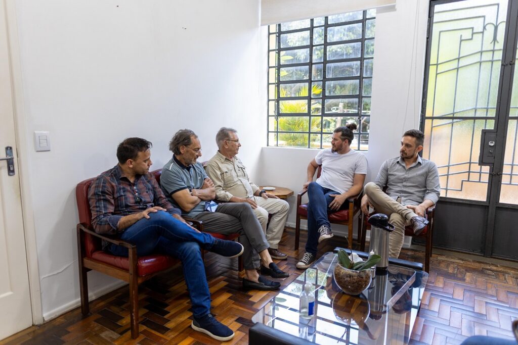 Busato cumpre agendas oficiais em Canoas ao lado do prefeito em exercício Cris Moraes - Crédito: Alisson Moura / PMC