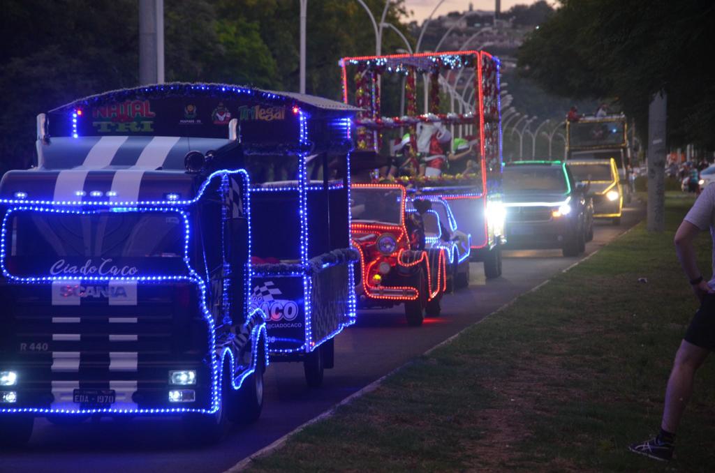 CARAVANA DE NATAL 2023: Cia do Caco realiza 33ª edição natalina com meta de doações de 10 mil brinquedos