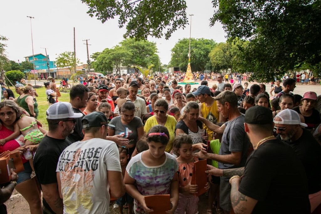 Edição 2023 do Natal Solidário fez a alegria de crianças e adultos no Mathias Velho