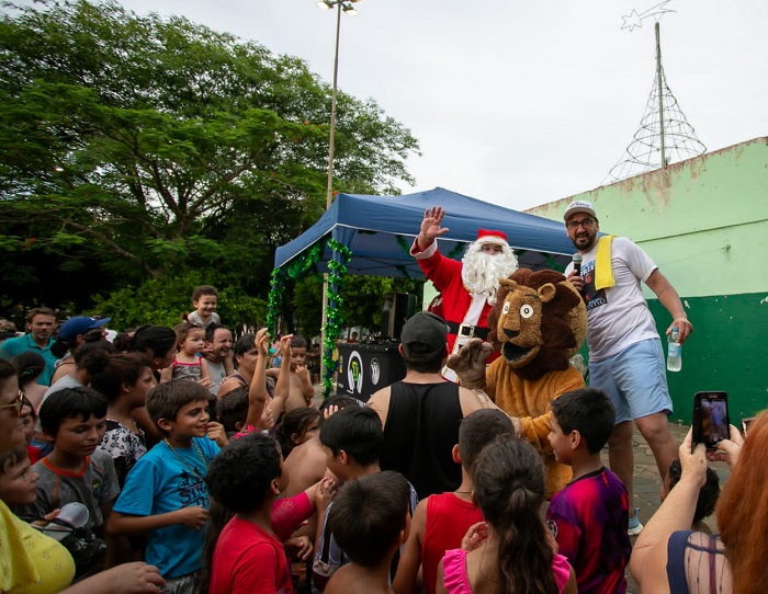 Edição 2023 do Natal Solidário fez a alegria de crianças e adultos no Mathias Velho