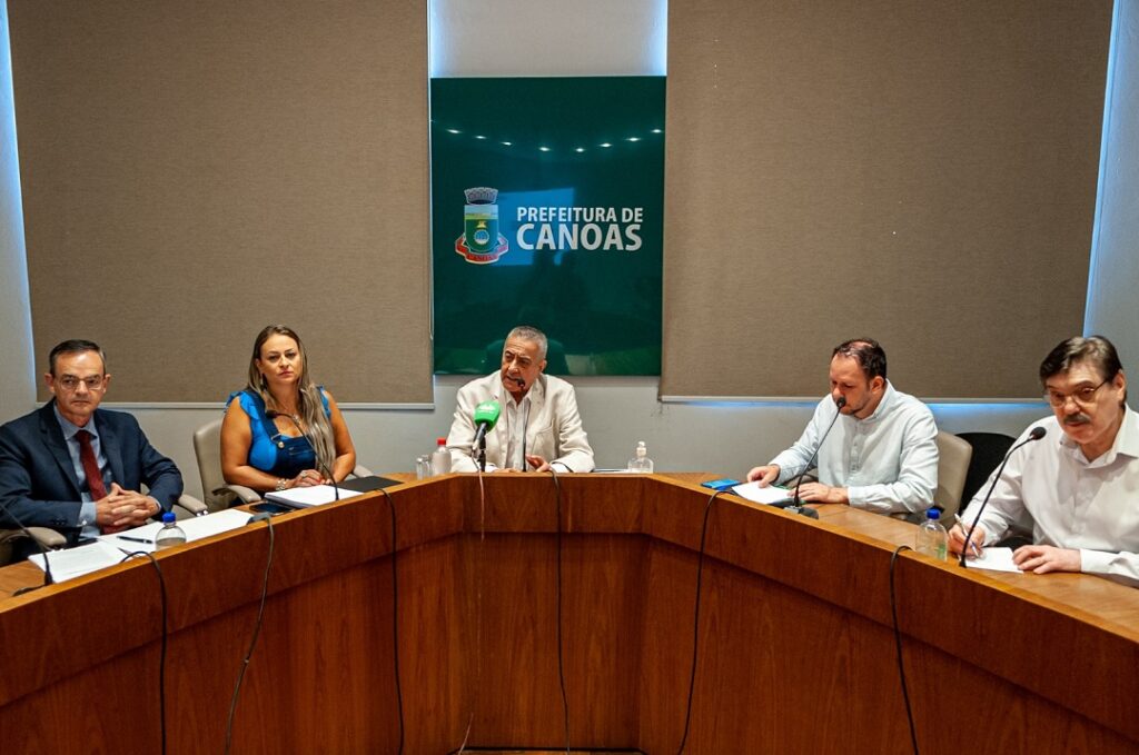 Nedy diz em coletiva que Canoas vive crise financeira sem precedentes na história