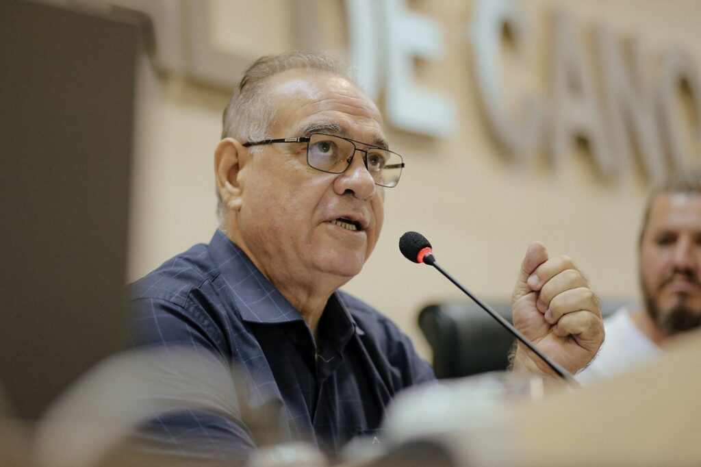 Ex-secretário da Fazenda de Canoas, João Portela, Discute Déficit Orçamentário em Sessão da Câmara - Foto: Bruna Ourique