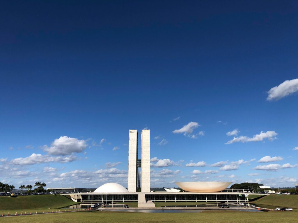 Governador em exercício vai a Brasília tratar da renegociação das dívidas dos estados