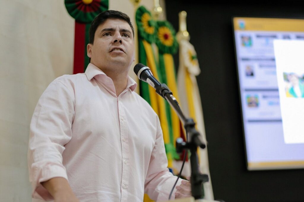 Vereadores aprovam projeto para instalação de sistemas de climatização em escolas canoenses - Foto: Bruna Ourique