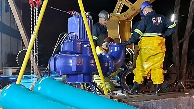 Equipes da Corsan atuam em regume de força-tarefa para reparar estruturas danificadas pelas chuvas no RS