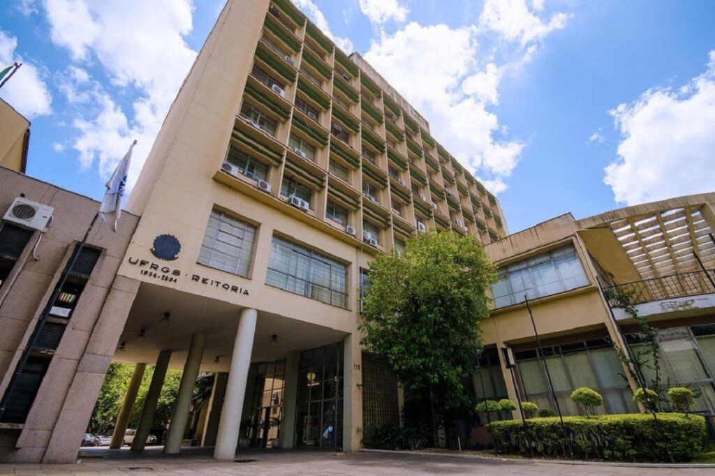 Secretaria da Educação se reúne com Instituições de Ensino Superior para debater retorno de aulas