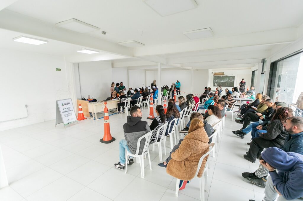 Inscritos no Auxílio Reconstrução com pendência devem procurar Centrais de Distribuição de Doações