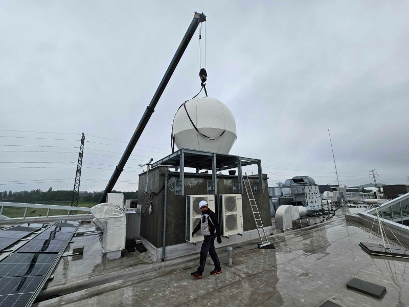 Equipamento do radar meteorológico para monitoramento da Defesa Civil do RS chega ao Brasil