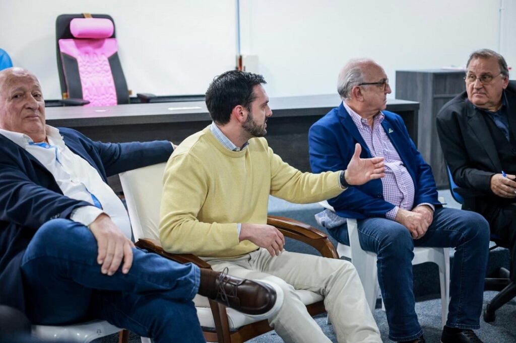 Simers realiza reunião com representantes de hospitais e secretário da Saúde de Canoas para tratar de demandas dos médicos 