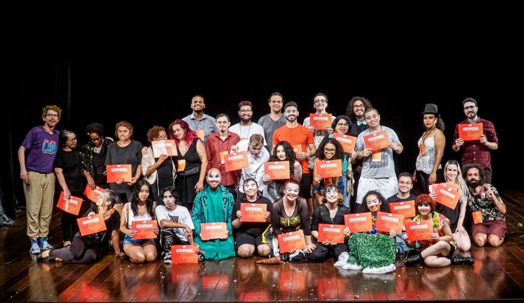 Cursos profissionalizantes de formação artística com preços populares em Canoas - Foto Tony Capellão 5
