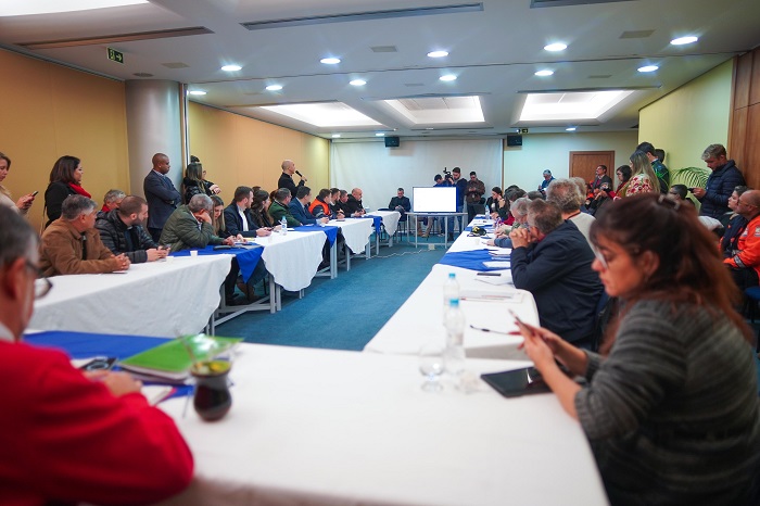 Prefeito de Nova Santa Rita fala sobre projeto habitacional para afetados da enchente em reunião com Paulo Pimenta