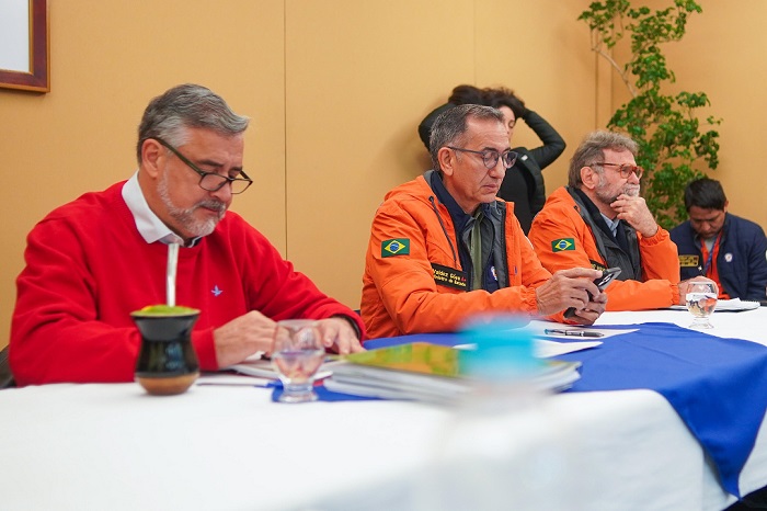 Prefeito de Nova Santa Rita fala sobre projeto habitacional para afetados da enchente em reunião com Paulo Pimenta