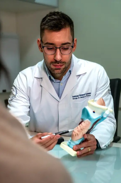 Julho Verde alerta para a prevenção e diagnóstico precoce do câncer de cabeça e pescoço