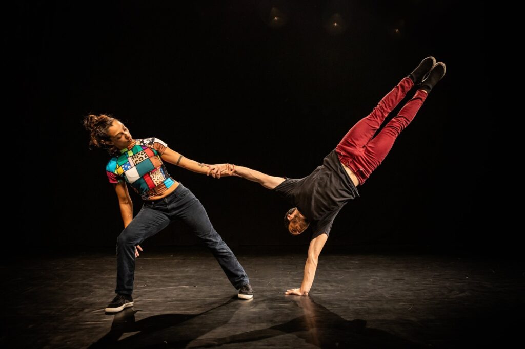 Cia Municipal de Dança promove espetáculo solidário no Theatro São Pedro