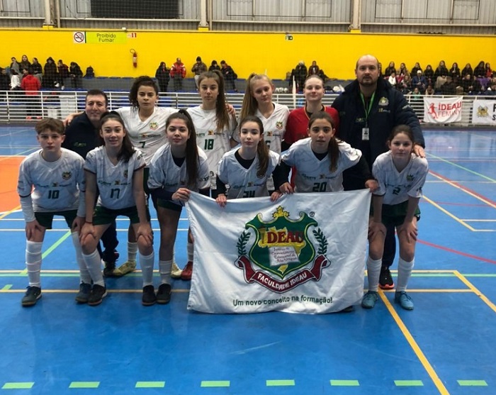 As campeãs do futsal feminino - Foto Divulgação Telos
