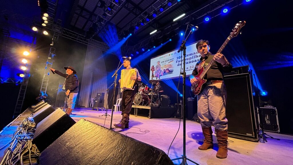 Primeira semana no Parque do Gaúcho foi repleta de música, comidas típicas e reencontros