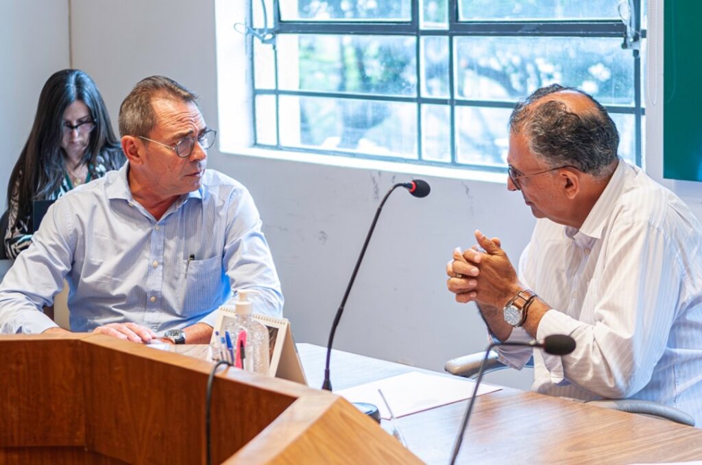 Governo eleito em Canoas reclama de falta de informações na transição; atual gestão rebate