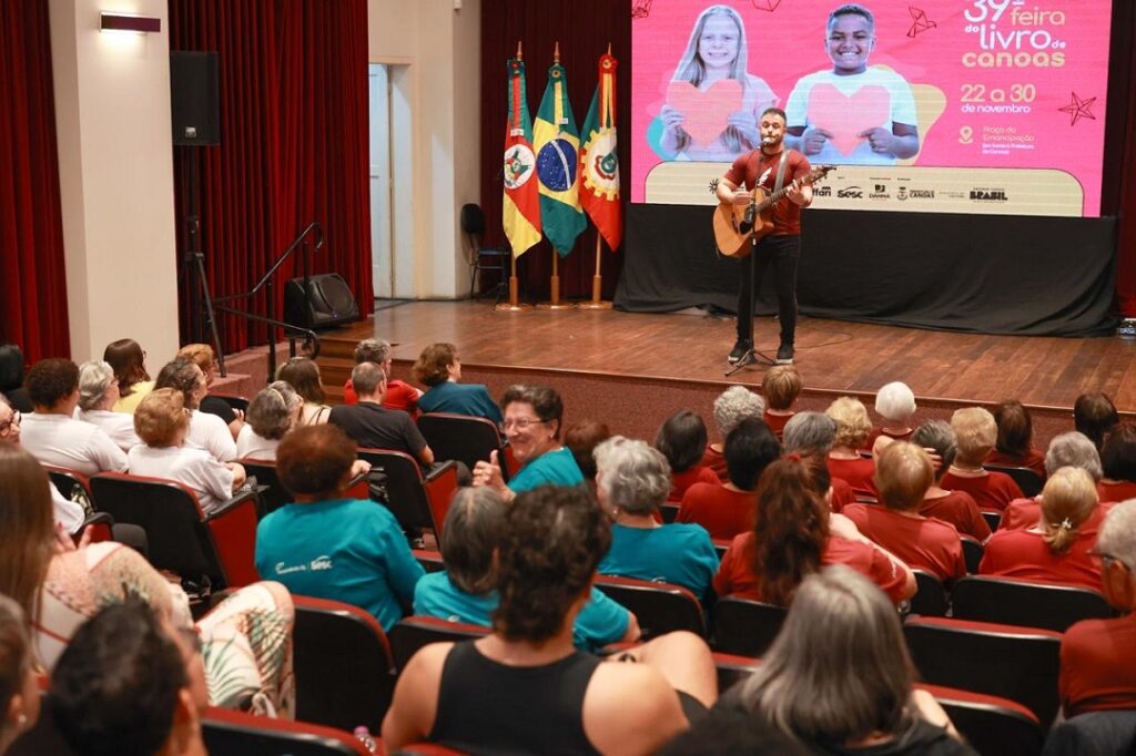 Segundo dia da Feira do Livro tem encontro da Casa do Poeta e do Cafezinho Poético