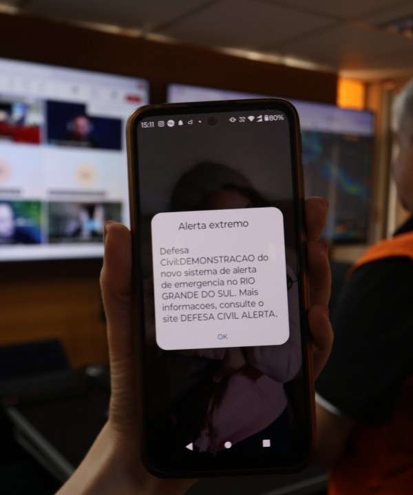 Defesa Civil do Rio Grande do Sul realiza demonstração de nova ferramenta de alerta