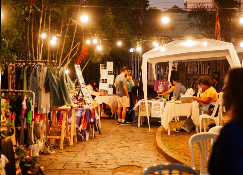 SARAU DO LAB - 15ª EDIÇÃO: Feira de Economia Solidária e Criativa e Sarau Cultural no dia 14 de dezembro