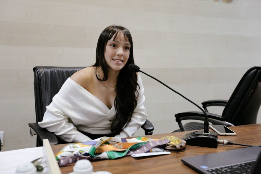 Grande Expediente celebra conquista de Sarah Mauer Mendes, campeã mundial escolar de judô