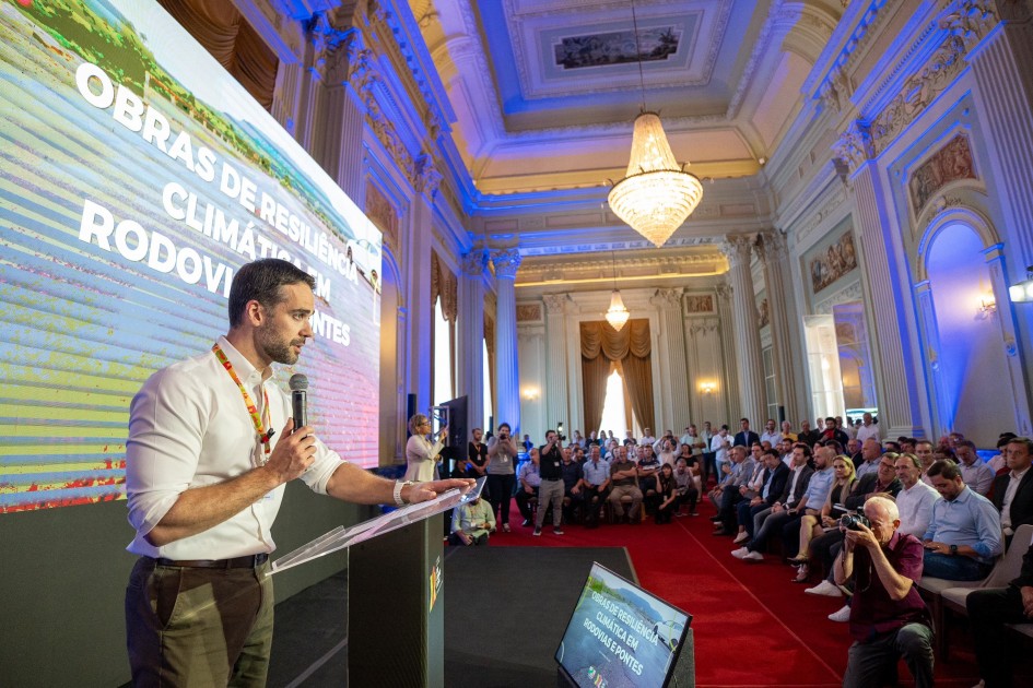 Governador anuncia investimento de R$ 1,2 bilhão para reconstrução de estradas e pontes