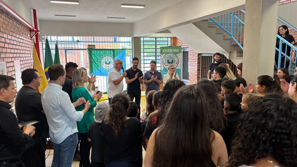 Ano letivo tem início para alunos de 82 escolas da rede municipal de Canoas