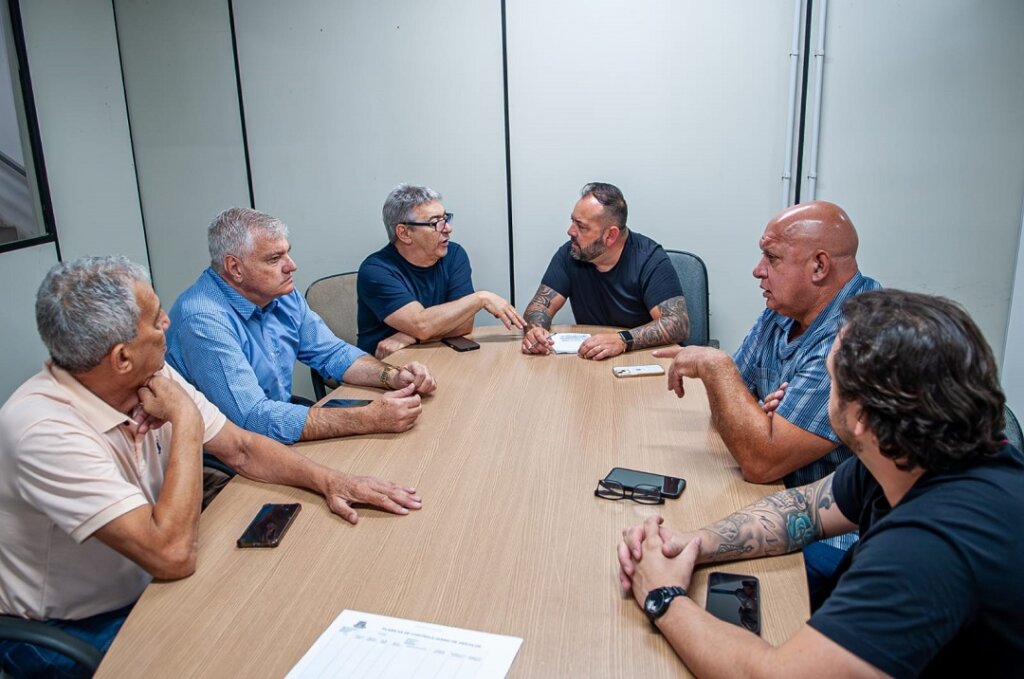 Demolição de antiga sede da 1ª Companhia da BM é discutida em reunião