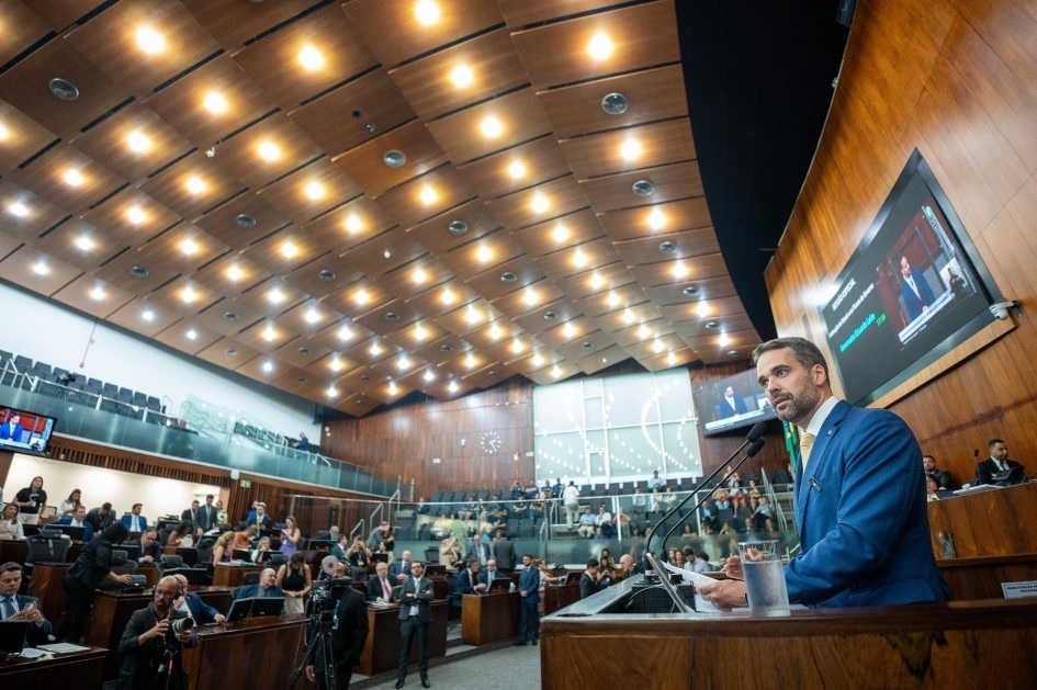 Na abertura do ano legislativo, Leite relembra enchentes de 2024 e fala sobre reconstrução, equilíbrio fiscal e investimentos