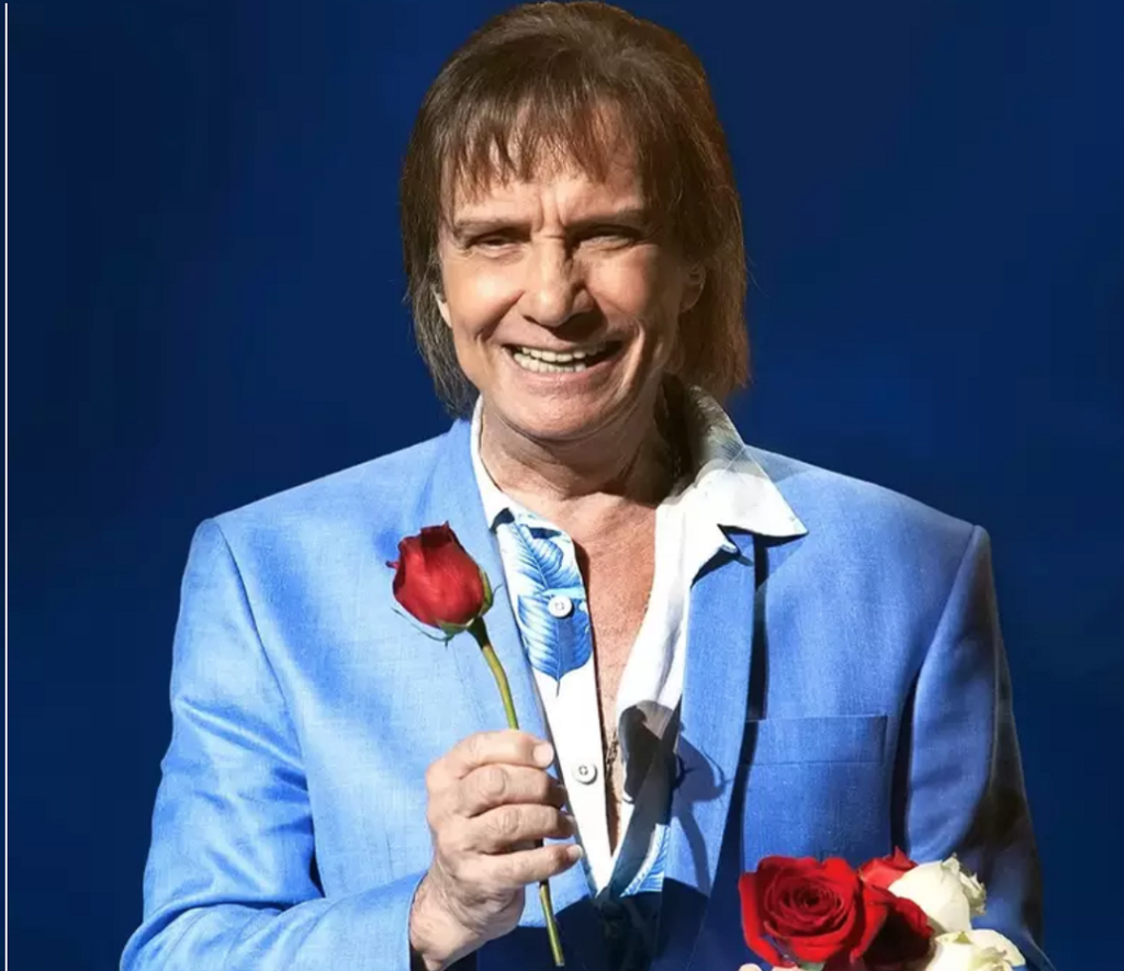 Roberto Carlos apresenta a nova turnê “Eu Ofereço Flores” na FENAC em Novo Hamburgo