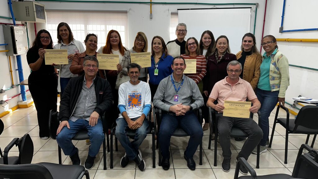 Entidades canoenses recebem certificado de inscrição no Conselho Municipal dos Direitos das Pessoas Idosas