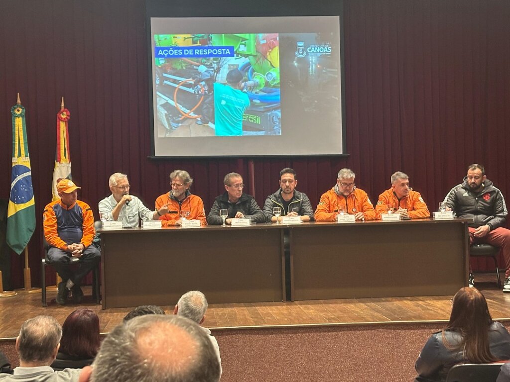 Canoas cobra governo estadual por recursos para reconstrução “A cidade não pode mais esperar”, diz prefeito