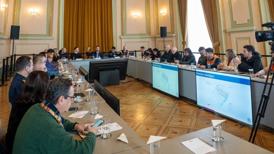 Governador reúne equipe para alinhar ações diante de novo alerta de chuvas intensas